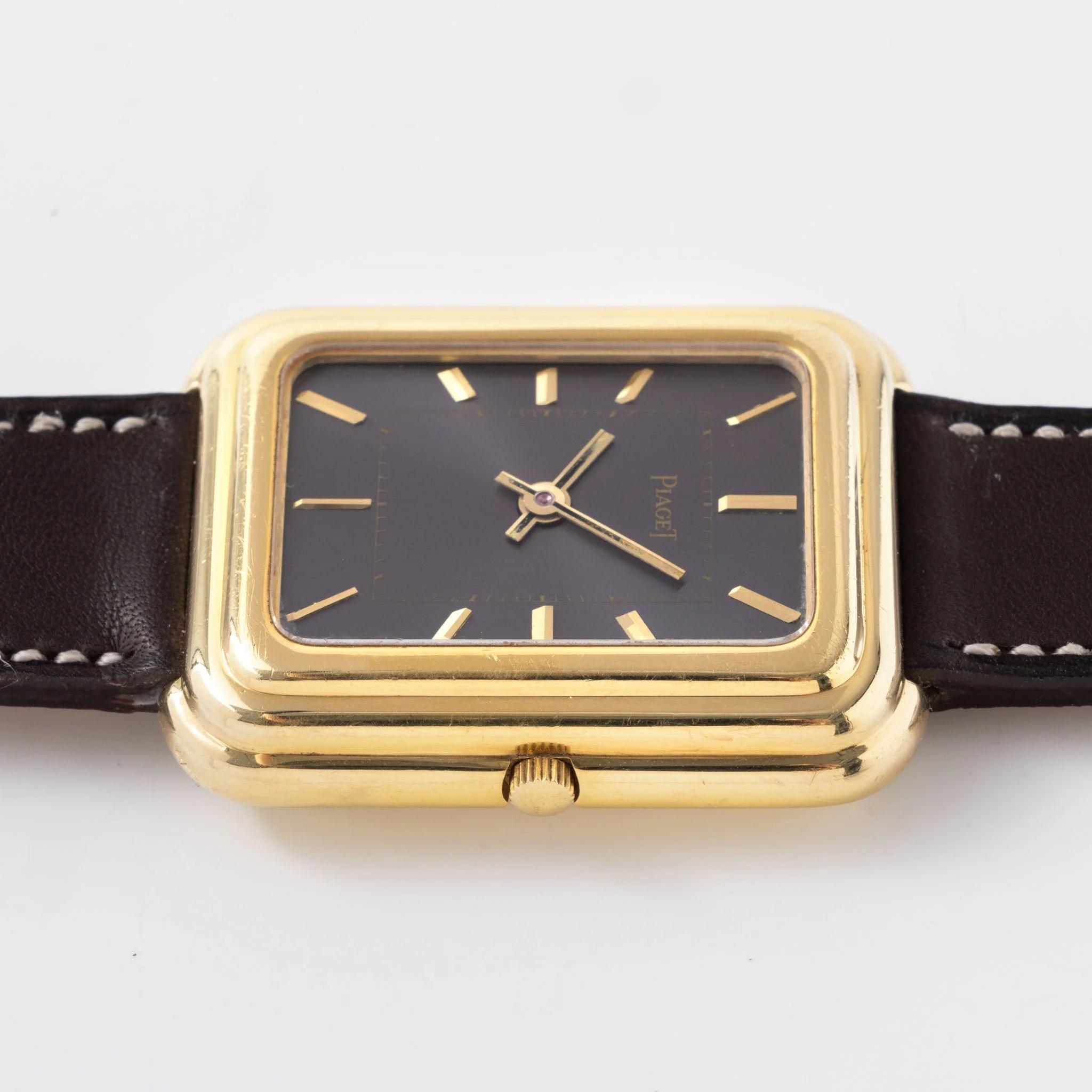 Piaget Grey Dial Beta 21 reference 14101 in 18k yellow gold - Image 4