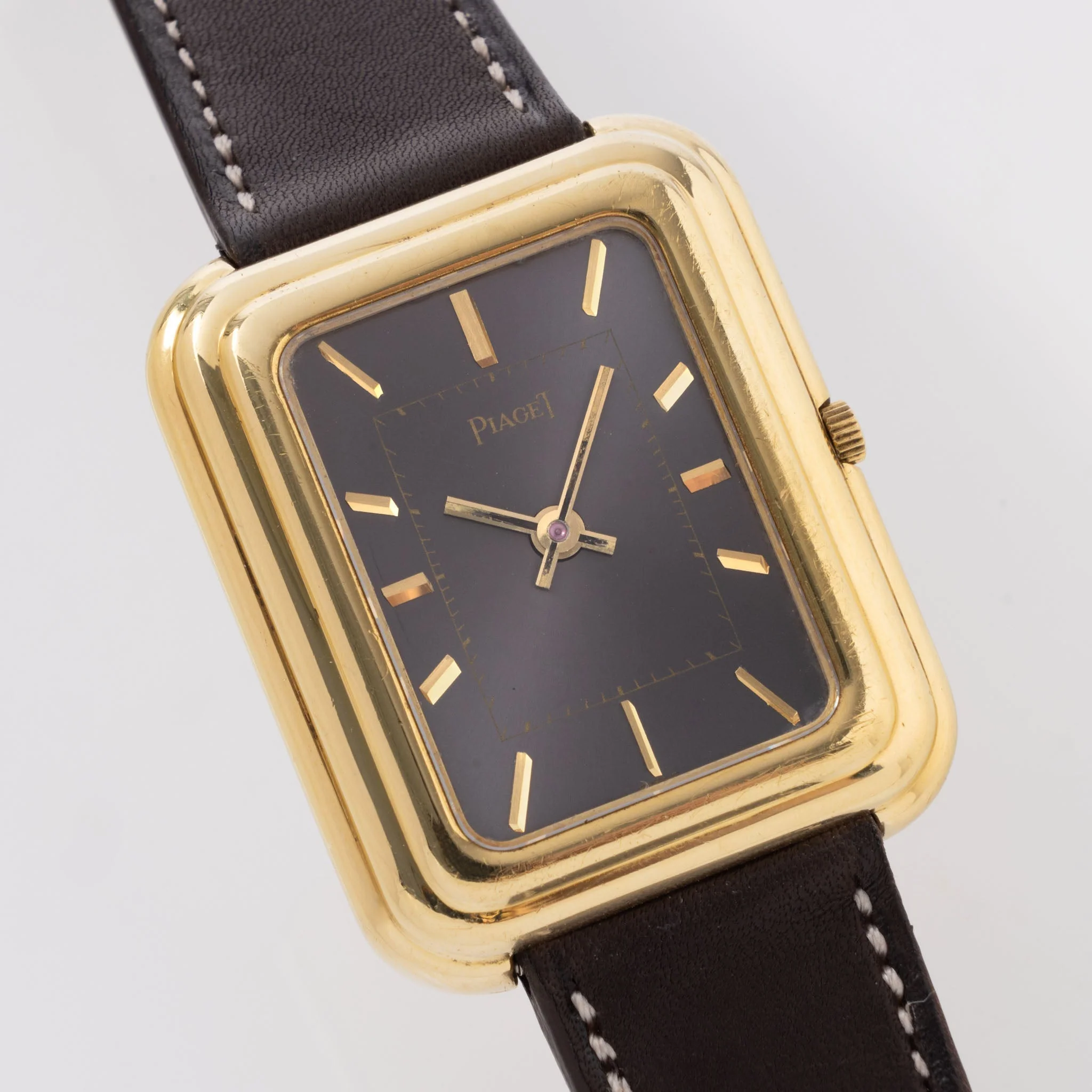 Piaget Grey Dial Beta 21 reference 14101 in 18k yellow gold - Image 6